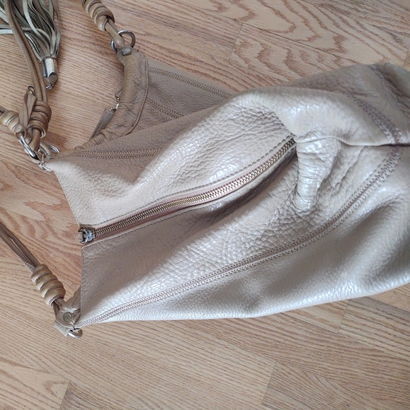 Stuart Weitzman tan handbag purse - Picture 10 of 14